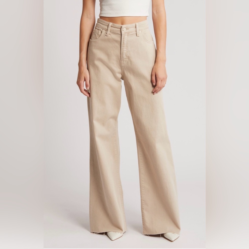 Good American Wide Leg Jeans in Beige